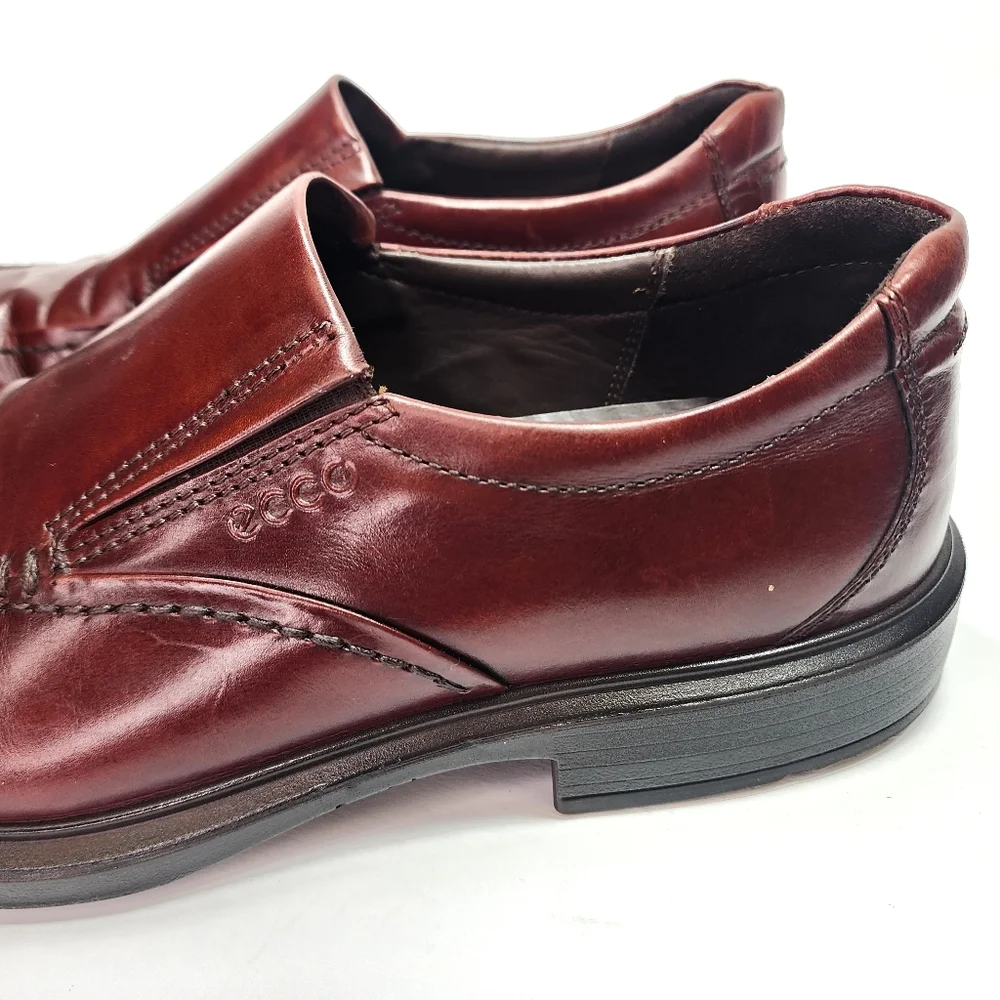 ECCO Slip On Brown Leather Loafer Dress Shoe Men's Size 45 / 11 - 11.5 US
